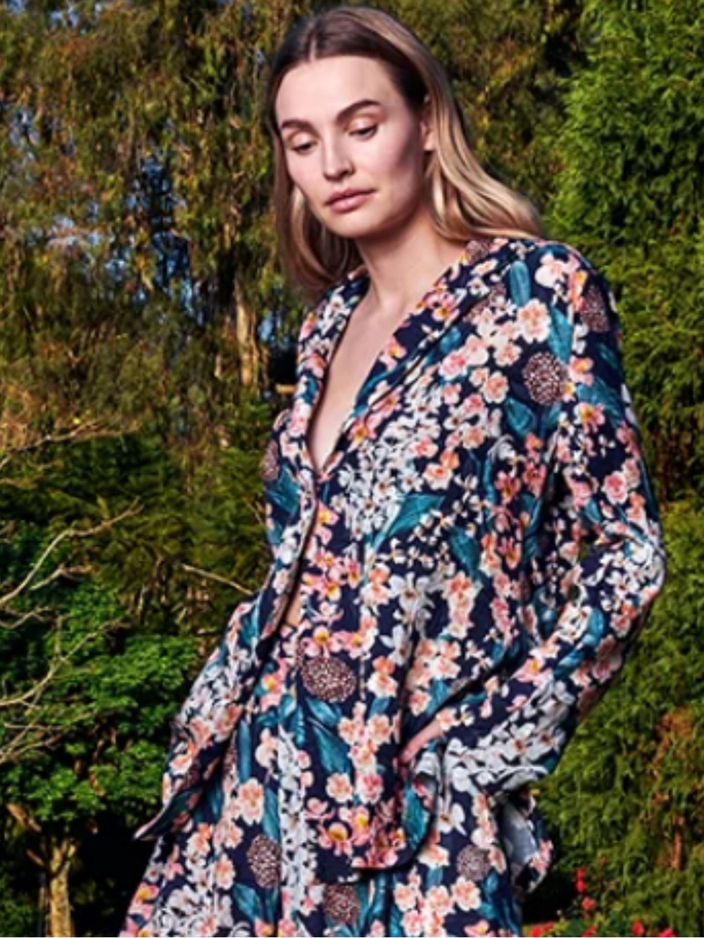 New AGUA BY AGUA BENDITA Silice Danza Shirt In Black Floral Large